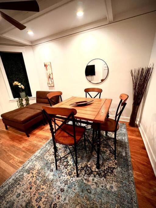 시카고 Modern Vintage 2Br Walkable To Dining & Lakefront 아파트 외부 사진