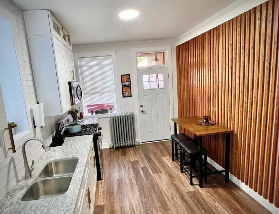 시카고 Modern Vintage 2Br Walkable To Dining & Lakefront 아파트 외부 사진