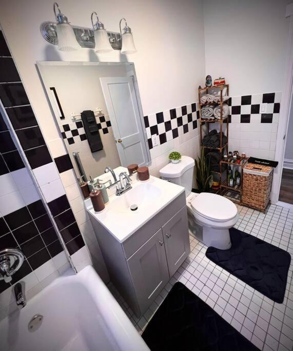 시카고 Modern Vintage 2Br Walkable To Dining & Lakefront 아파트 외부 사진